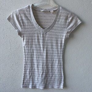 Y2K Medium Junior Ribbed Cap Sleeve V Neck Tee Form Fitted Stripe White Gray